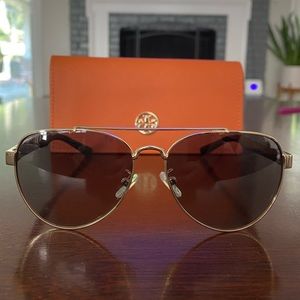 Tory Burch Aviator Sunglasses